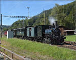 150 Jahre Tösstalbahn.

Ed 3/3 401 mit ihrem Museumszug bei Ausfahrt nach Hinwil. Bauma, September 2025.